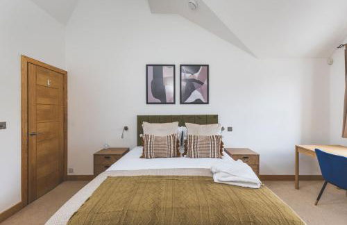 Elegant 1BDR Flat with Private Patio - Foto 17