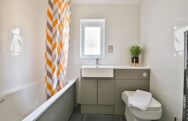 Tranquil 3-bed Home in Cardiff - Foto 25