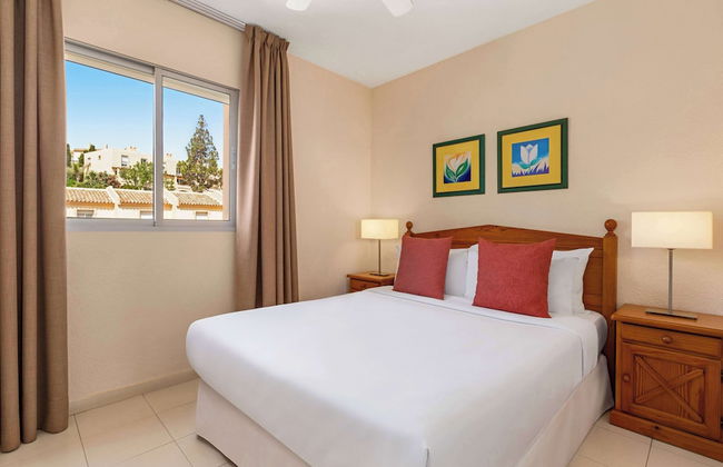 Ramada Hotel & Suites by Wyndham Costa del Sol - Photo 7