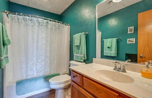 Lake Wissota Home with Private Dock and Fire Pit! - Foto 17