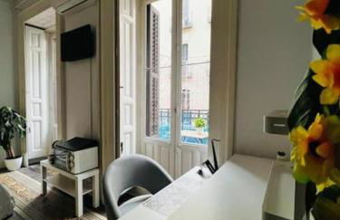 Lovely big House in Gran via - Friends & Families - Photo 2