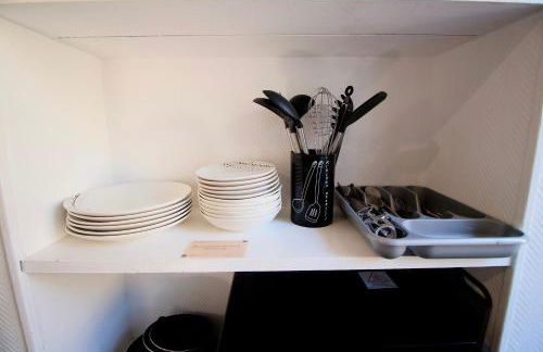 Petit Duplex Lumineux, hyper centre à 2 pas du port, Intendance Luxury Host - Foto 12