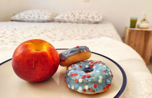 Manuela Nogales Apartments! - Photo 24