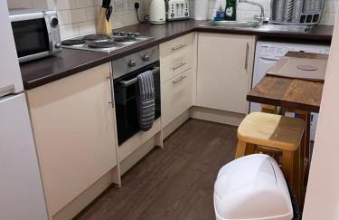 Modern, Quiet, Sleeps 10, Parking, Anfield, Beatles, Liverpool - Photo 1