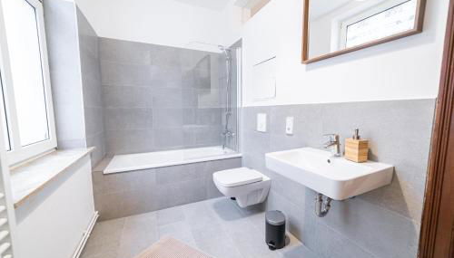 FullHouse - Halle - NH14 - Daylight Bathroom - 3 Bedrooms - Foto 5