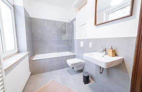 FullHouse - Halle - NH14 - Daylight Bathroom - 3 Bedrooms - Foto 5