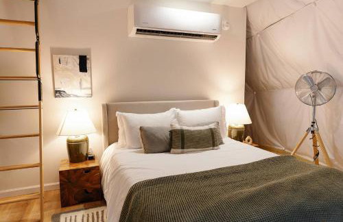 “Climber's Den” Rare Cliffside Stay w/ HotTub RRG - Foto 19