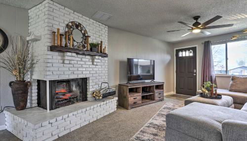 Duplex with Private Yard 3 Mi to Downtown Loveland! - Foto 4