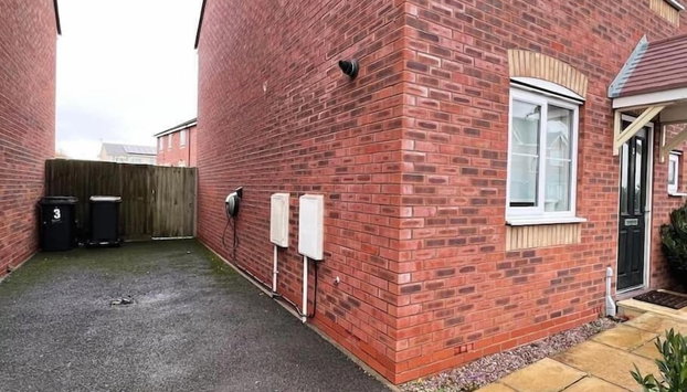 Modern 3 BR House for Contractors - Foto 2, Imagem principal