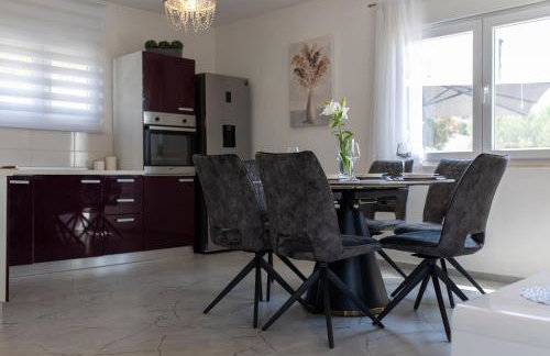 Treno, Luxurious Apartment with Jacuzzi and Sea-View - Foto 28