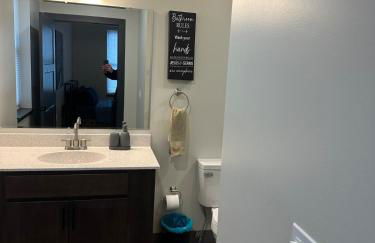 304 New Luxury Downton Condo with Fireplace, 2 bdrm - Foto 13