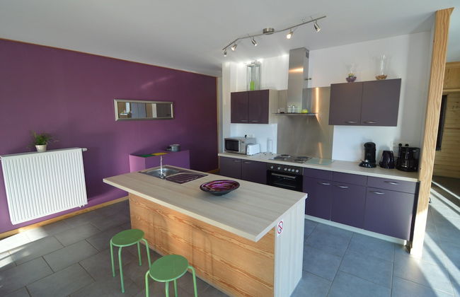 Lovely Modern Cottage With Sauna, Bubble Baths and Even a Beach on the River - Photo 8