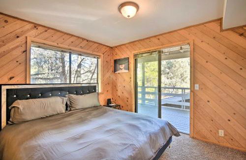 Luxe Escape with Decks, Mtn Views, Game Room! - Foto 17