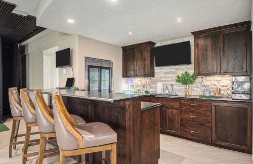 Luxury Stay with Golf Simulator and 3 King Bedrooms - Foto 19