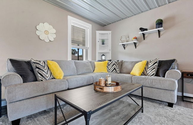 Lazy River Villa - Hottub Fenced Yard Sleeps 11 - Foto 54