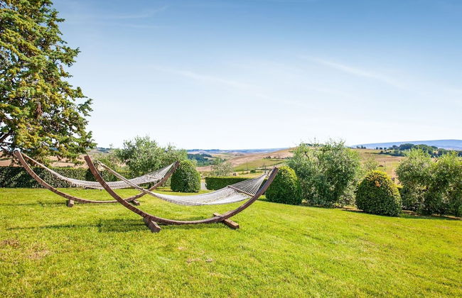 Splendid Holiday Home in Orciatico with Hot Tub & Pool - Foto 25