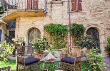 La Scarpetta Magica un soggiorno a 5 stelle spiaggia inclusa - Foto 1