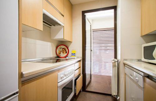 Apartamentos Adelfas - Photo 70