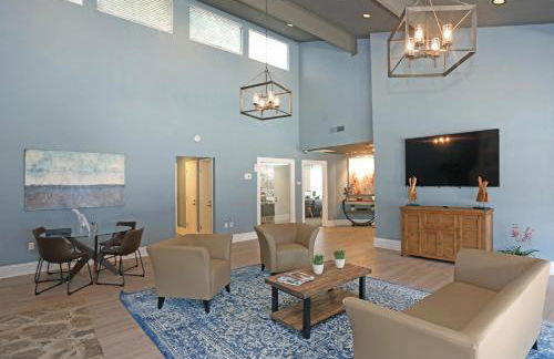 Landing Spectacular 1BD Gym Pool - Photo 20