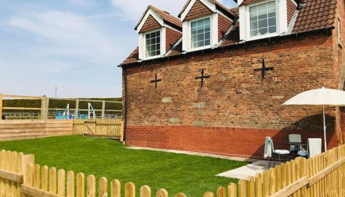 Grove Farm Old Granary, 1st floor Loft Apartment, Includes Continental Breakfast - Foto 1, Garden