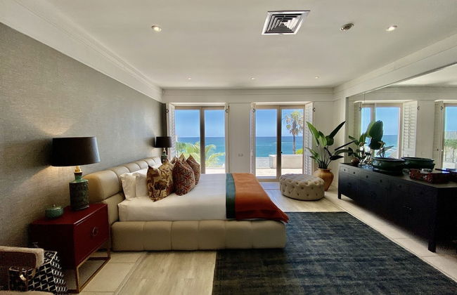 Clifton YOLO Spaces – Clifton Mansion Villa - Photo 22