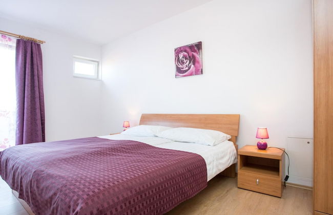 Scenic Elegant Apartments Krk With Balcony and Pool - Photo 16