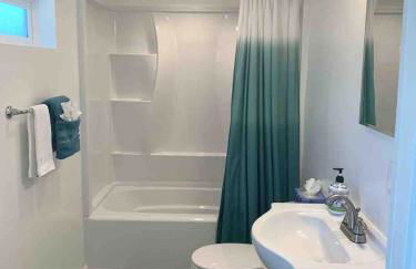 Charming Sonoma Cottage 2BD and 2BA Close to Plaza - Foto 56