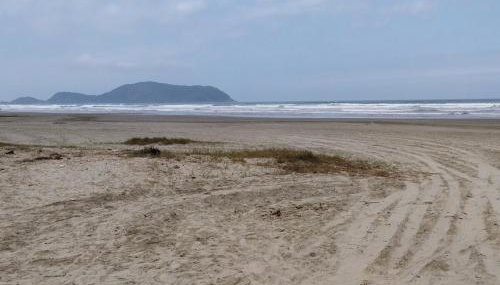 Apartamento a 200 metros da praia, Av Anchieta 7310, Bertioga - Foto 4