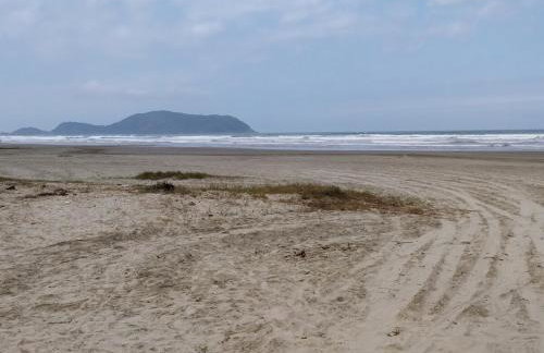 Apartamento a 200 metros da praia, Av Anchieta 7310, Bertioga - Foto 4