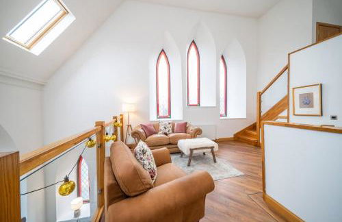 The Church Front - Photo 1