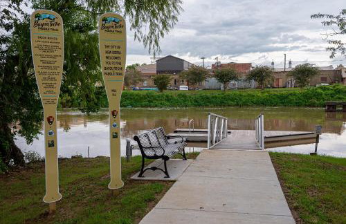 Chateau Royale, Pet Friendly, On Bayou, Downtown! - Foto 26