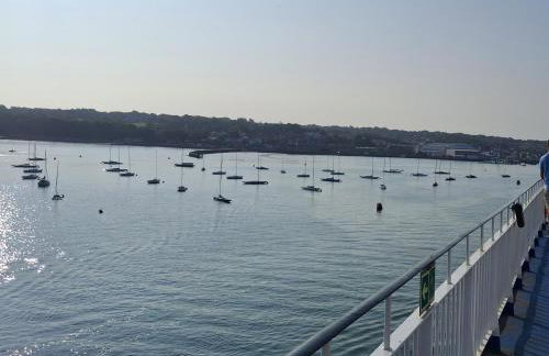 2Bed-Cabin Sleeps 4 WiFi Free Parking Sea Views - Photo 25