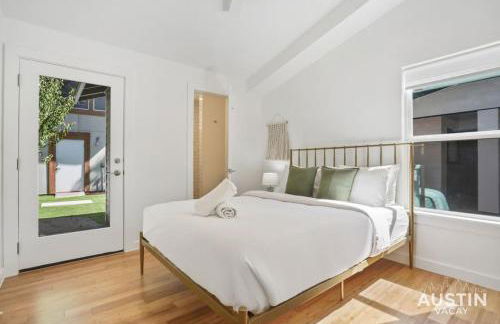 Trendy Remodeled Home by SoCo w Nice Outdoor Space - Foto 30