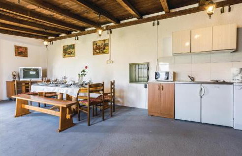 Six-Bedroom Holiday Home In Donje Rastane - Foto 15