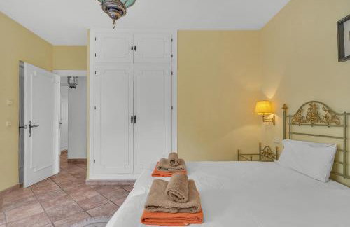 Villa Arin - Beachside Family Home by Finest Rentals - Photo 53