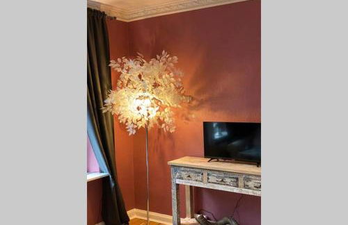 Perfekter Altbaucharme in zentraler Lage ! - Foto 7