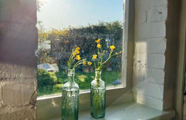 Eclectic Barn - Pergola & Dog-Friendly Garden - Photo 50