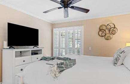 Close to Beach w Patio Resort Amenities The Point at Corniche by AvantStay STR16-0458 - Foto 34