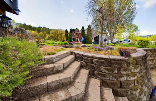 Beautiful Country Apartment, AC, Pickleball, Billiards, Playground, Gardens - Foto 45