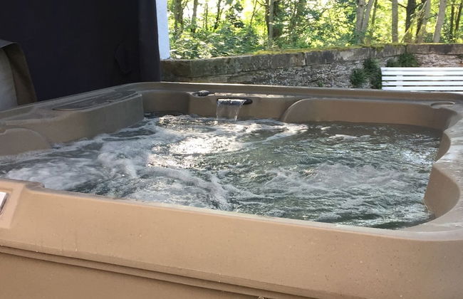 Unique Holiday Home in Virton with Hot Tub - Foto 56