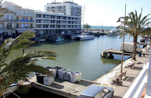 Villa d'architecte vue port à 2 pas de la plage - Photo 1