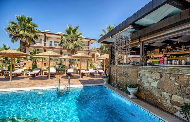 Greek Pride Ηotel and Apartments - Photo 30