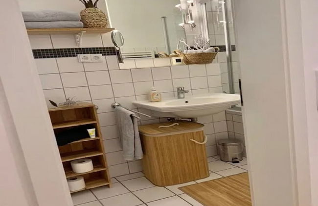 Inviting Holiday Home With Balcony or Terrace - Foto 15