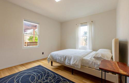 Minimalist Luxury Home With Botanic Garden - Foto 16