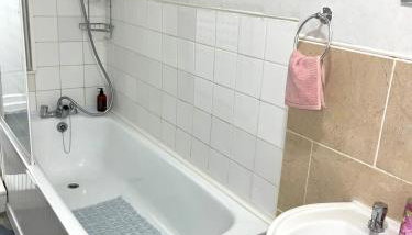 Penn Gardens Spacious king size room- 3 - Foto 4