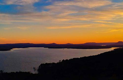 Luxury Family Retreat - Greers Ferry Lake Views! - Foto 43