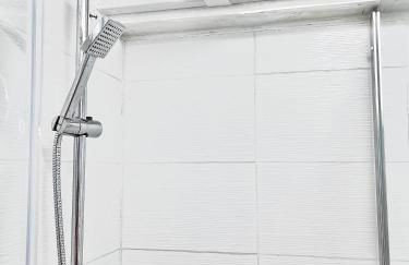 Stylish 2-Guest Studio with Netflix, Prime - FREE WIFI & FREE PARKING - Aroluchi Ville - Foto 7