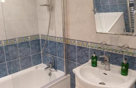 Central Home with Parking near Waterloo & St Thomas & Big Ben & Parliament - Foto 20