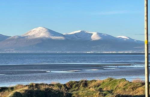 Beautiful 3-Bed House in Sunny Killough Down - Foto 47