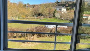 Appartement calme et paisible au bord de la rivière - Foto 2